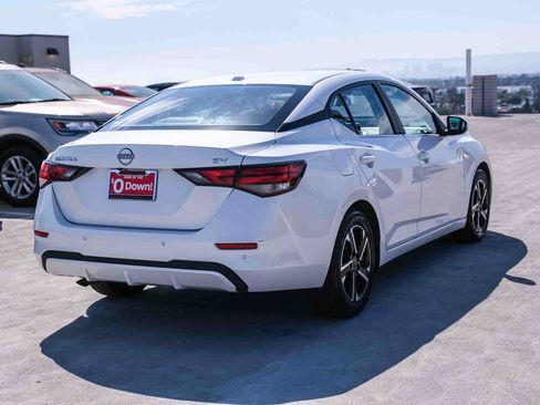Used 2024 Nissan Sentra SV FWD image 4