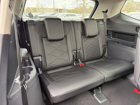 New 2026 Volkswagen Atlas SE FWD image 18