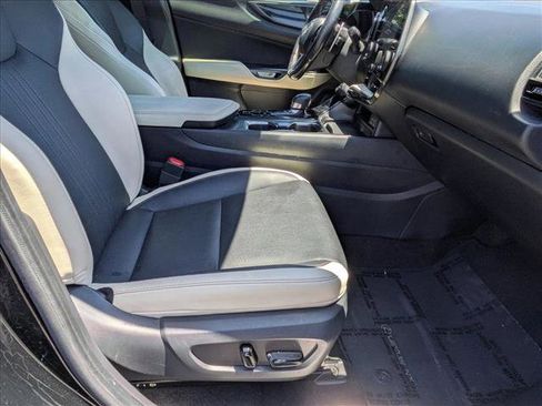 Used 2023 Lexus NX 250 FWD w/ Towing Package (2000 Lbs) image 19