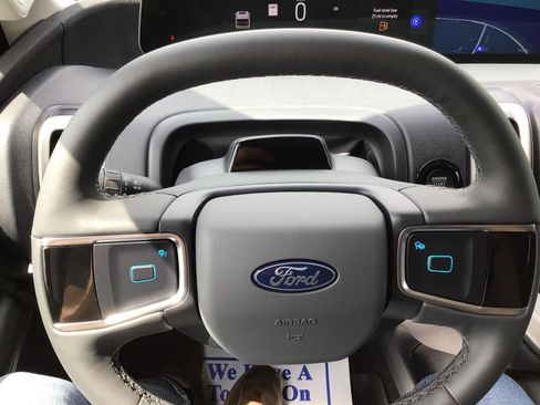 New 2026 Ford Expedition Active RWD image 18