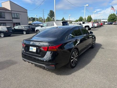 Used 2021 Nissan Altima 2.5 SR FWD image 5