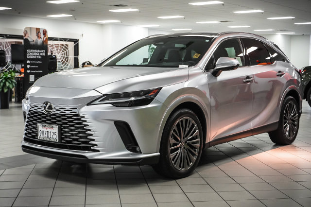 Certified 2026 Lexus RX 450h AWD w/ Convenience Package image 3