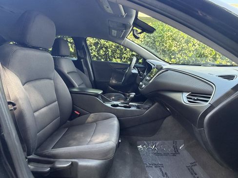 Used 2022 Chevrolet Malibu LT FWD image 18