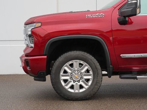 Used 2025 Chevrolet Silverado 3500 High Country w/ High Country Premium Package AWD/4WD image 11