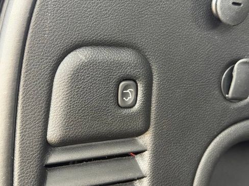 Used 2022 Jeep Grand Cherokee Limited AWD/4WD image 42