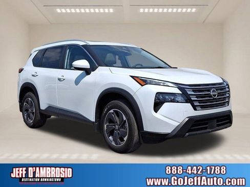 Used 2024 Nissan Rogue SV w/ SV Premium Package FWD image 1