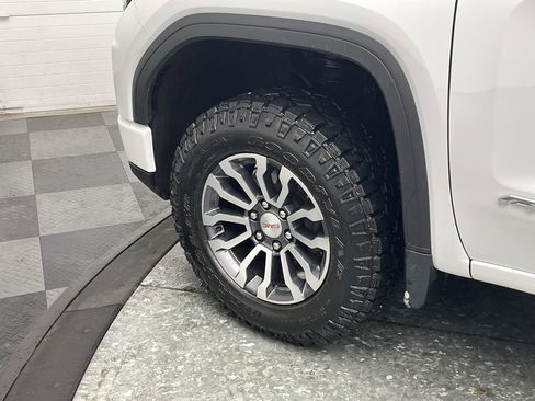 Certified 2023 GMC Sierra 1500 AT4 w/ AT4 Preferred Package image 39
