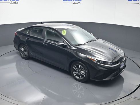 Certified 2024 Kia Forte LXS w/ LXS Technology Package FWD image 43