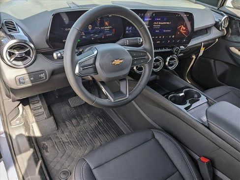 New 2025 Chevrolet Blazer EV LT image 3