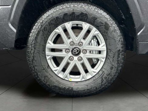 New 2025 Toyota Tundra SR5 w/ SR5 Convenience Package image 33