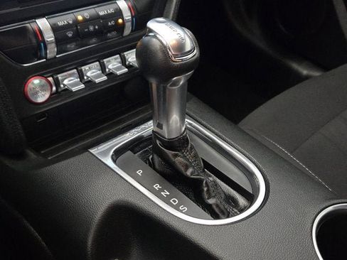 Used 2018 Ford Mustang Convertible w/ Equipment Group 101A RWD image 18