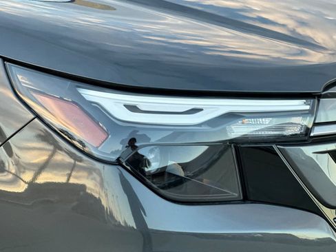 New 2025 Subaru Forester Premium image 31