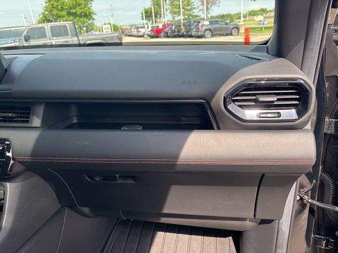 Used 2025 Honda Pilot TrailSport image 53
