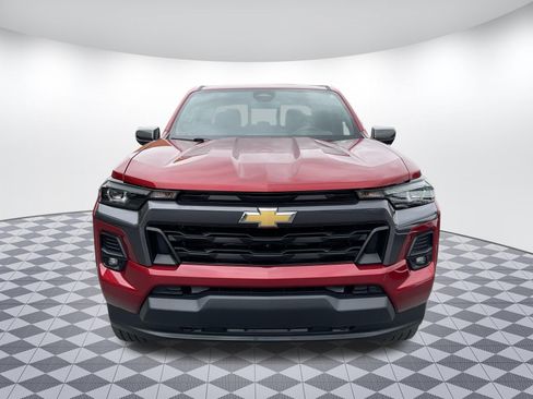 Used 2024 Chevrolet Colorado LT w/ LT Convenience Package III AWD/4WD image 5