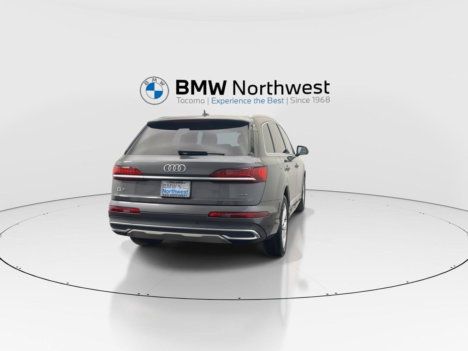 Used 2022 Audi Q7 3.0T Premium Plus w/ Premium Plus Package AWD/4WD image 3