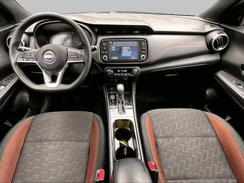 Certified 2024 Nissan Kicks SR FWD image 15