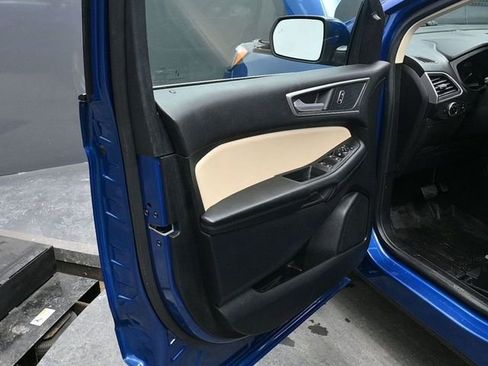 Used 2023 Ford Edge SEL w/ Convenience Package image 15