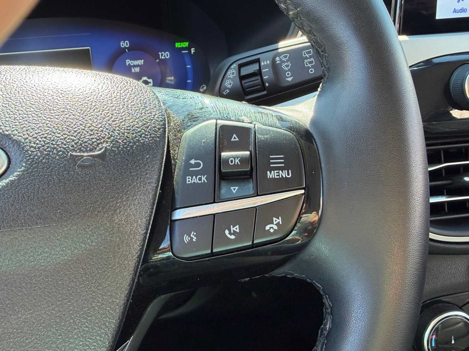 Used 2022 Ford Escape SEL w/ Technology Package FWD image 18