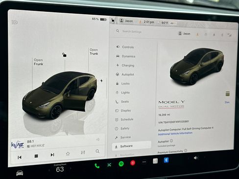 Used 2024 Tesla Model Y Performance AWD/4WD image 28
