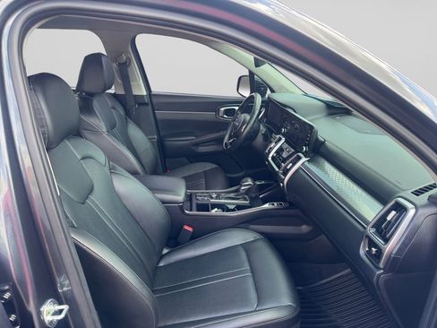 Used 2023 Kia Sorento S w/ Panoramic Sunroof Package FWD image 15