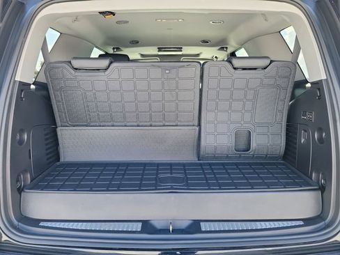 Used 2019 Chevrolet Tahoe Premier AWD/4WD image 12