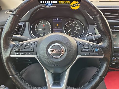 Used 2021 Nissan Rogue Sport SL image 7