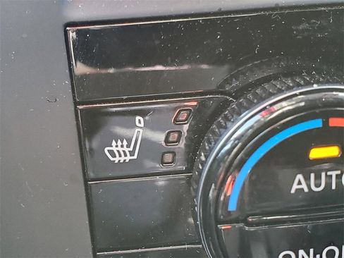 Certified 2023 Nissan Rogue SV w/ SV Premium B Package image 30