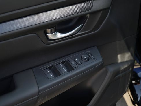 Used 2026 Honda CR-V EX image 5