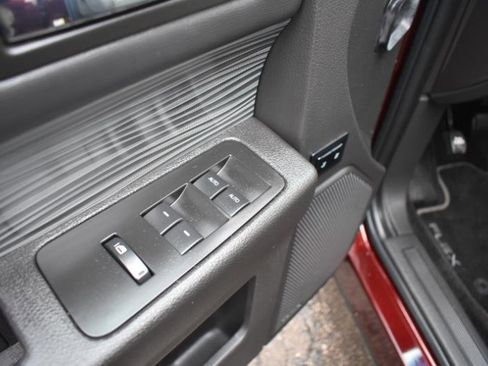 Used 2017 Ford Flex SEL w/ Equipment Group 202A image 28