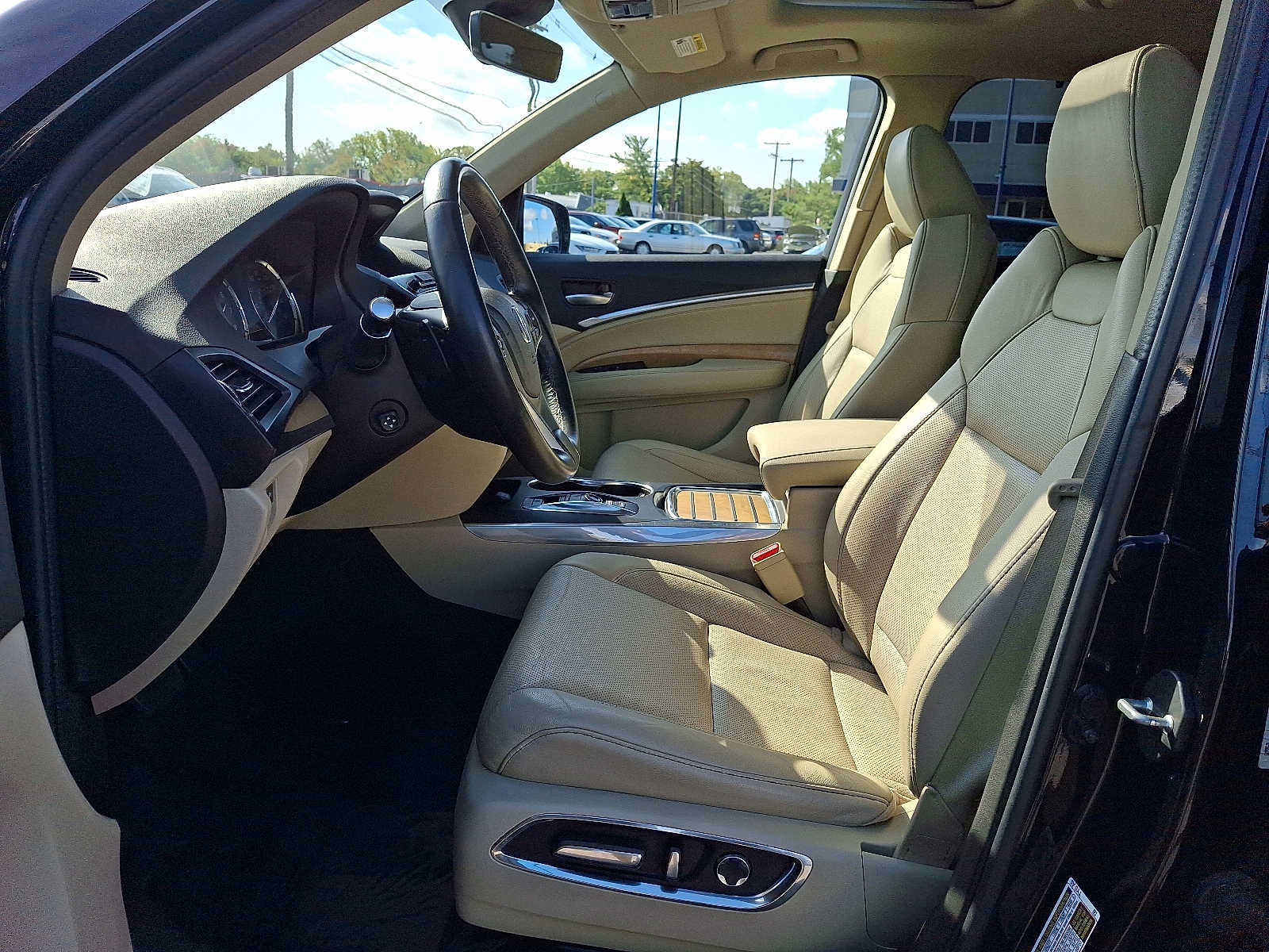 Used 2019 Acura MDX w/ Tech & Entertainment Pkg AWD/4WD image 13