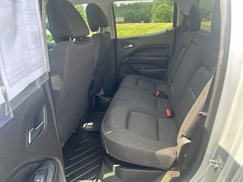 Used 2015 GMC Canyon SLE AWD/4WD image 35