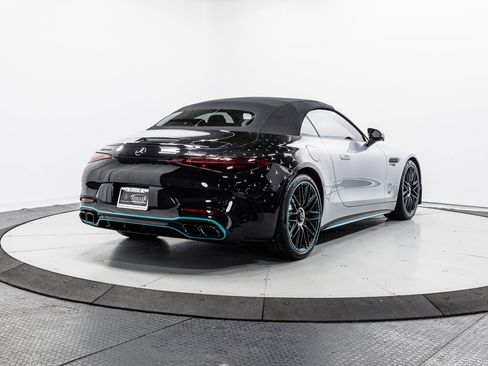 Used 2024 Mercedes-Benz SL 63 AMG 4MATIC image 33