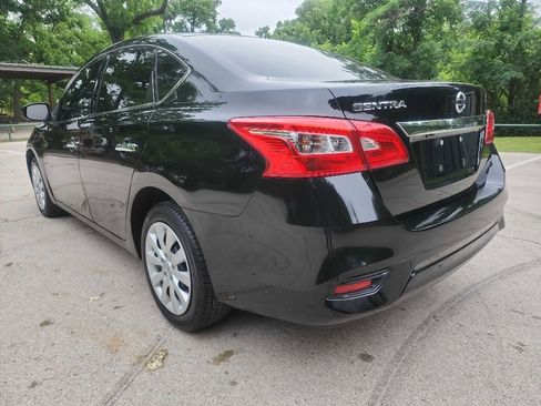Used 2019 Nissan Sentra S FWD image 5