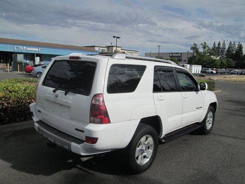 Used 2005 Toyota 4Runner Sport AWD/4WD image 4