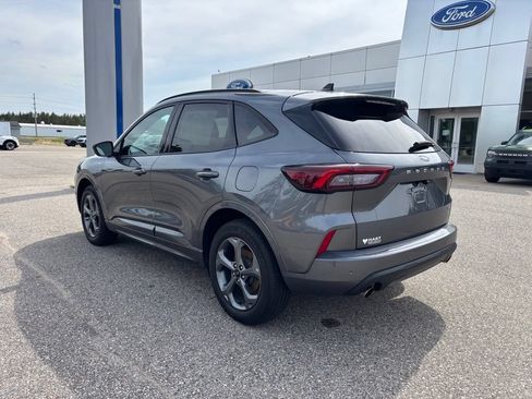 Used 2024 Ford Escape ST-Line w/ Tech Pack #1 AWD/4WD image 5