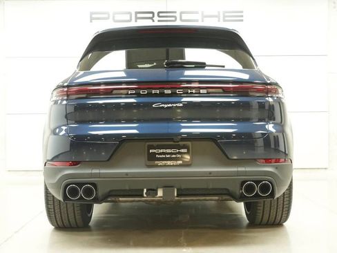 New 2026 Porsche Cayenne E-Hybrid AWD/4WD image 12