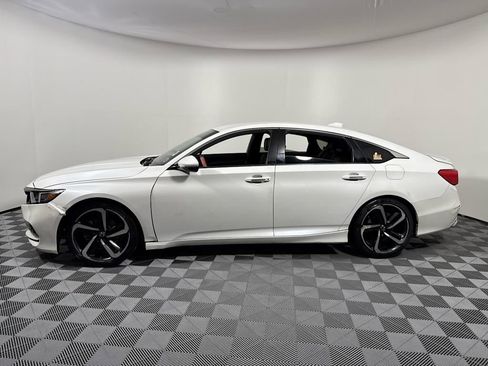 Used 2019 Honda Accord Sport image 9