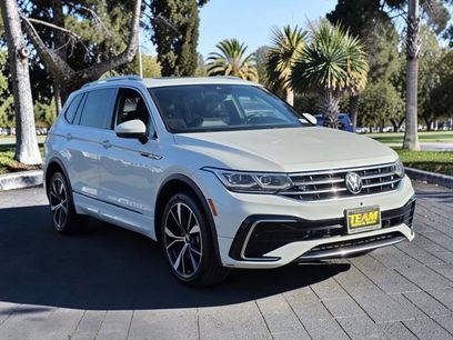 Used 2022 Volkswagen Tiguan SEL R-Line