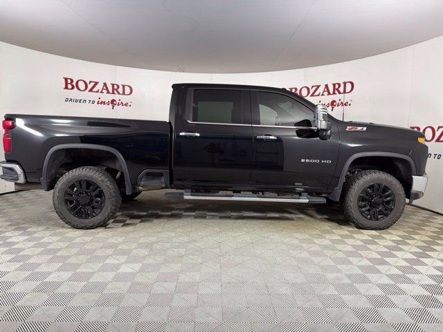 Used 2020 Chevrolet Silverado 2500 LTZ AWD/4WD image 16