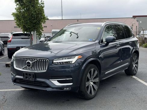 Used 2024 Volvo XC90 B6 Ultimate w/ Protection Package Premier AWD/4WD image 4