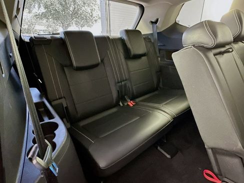 Used 2023 Volkswagen Atlas SE w/ Black Wheel Package FWD image 26