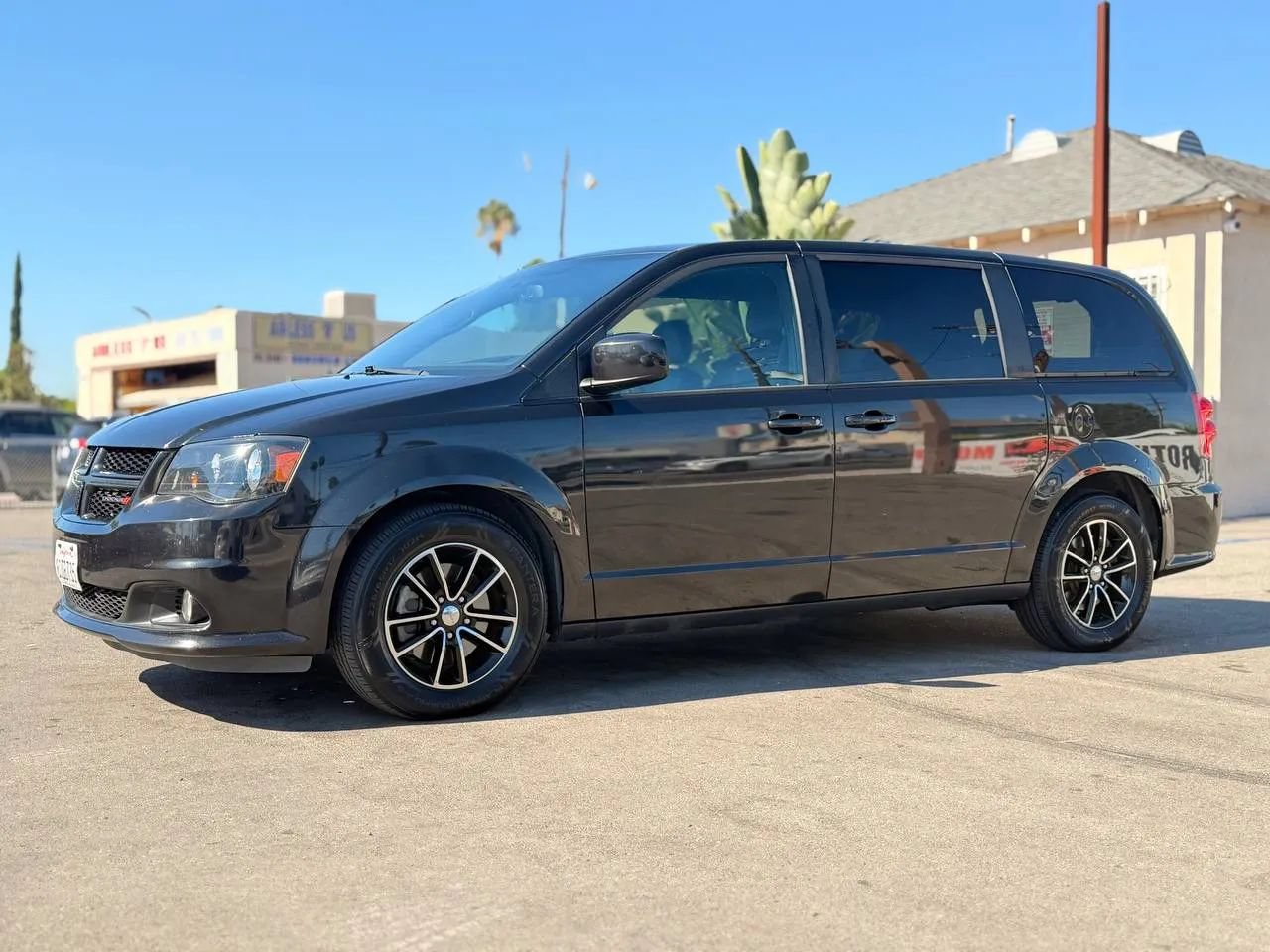 Used 2018 Dodge Grand Caravan GT FWD image 8