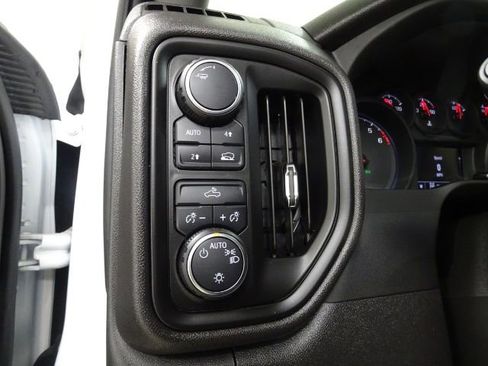 Used 2025 Chevrolet Silverado 1500 W/T w/ WT Value Package image 19