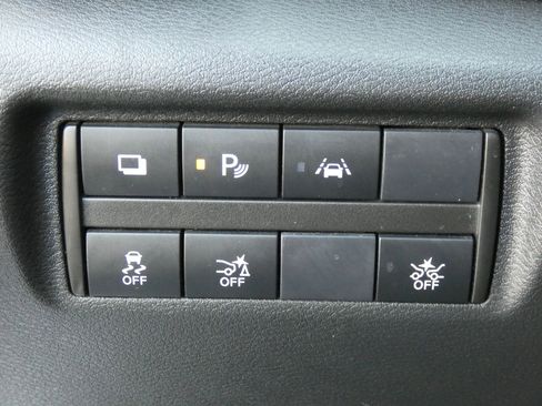 Used 2020 Nissan Versa S image 67