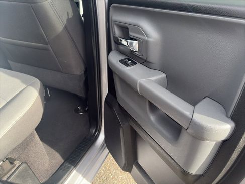 Used 2024 RAM 1500 Classic SLT image 20