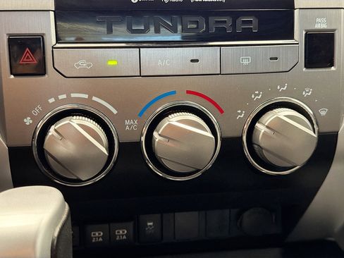 Used 2020 Toyota Tundra SR5 w/ SR5 Upgrade Package RWD image 10