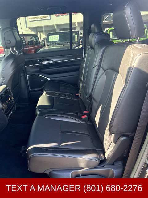 Used 2023 Jeep Wagoneer Series II w/ Mopar Step-Up Package AWD/4WD image 12