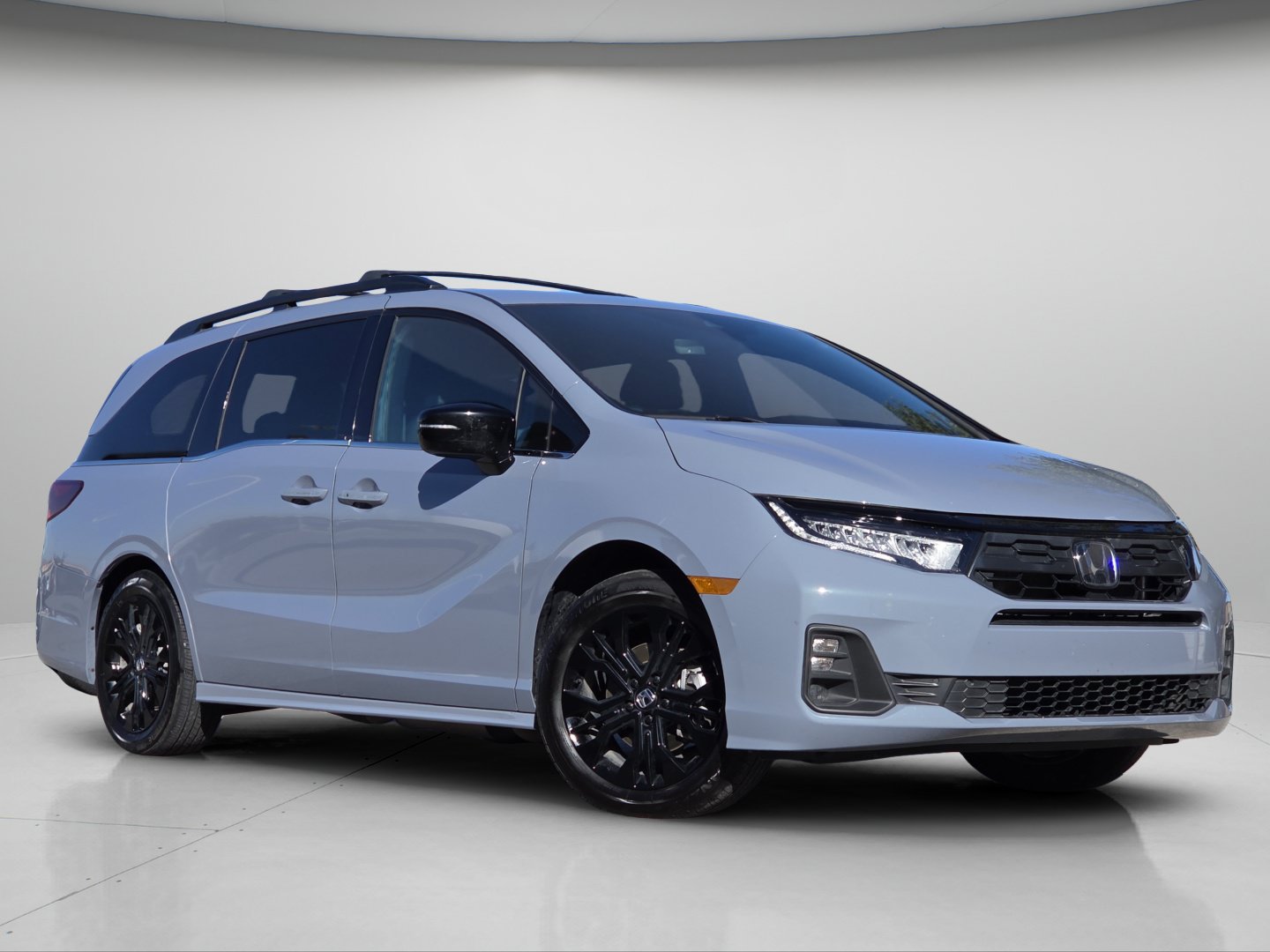 Used 2025 Honda Odyssey Sport-L image 2