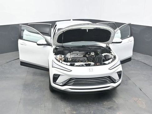 Used 2025 Buick Envista Preferred image 70