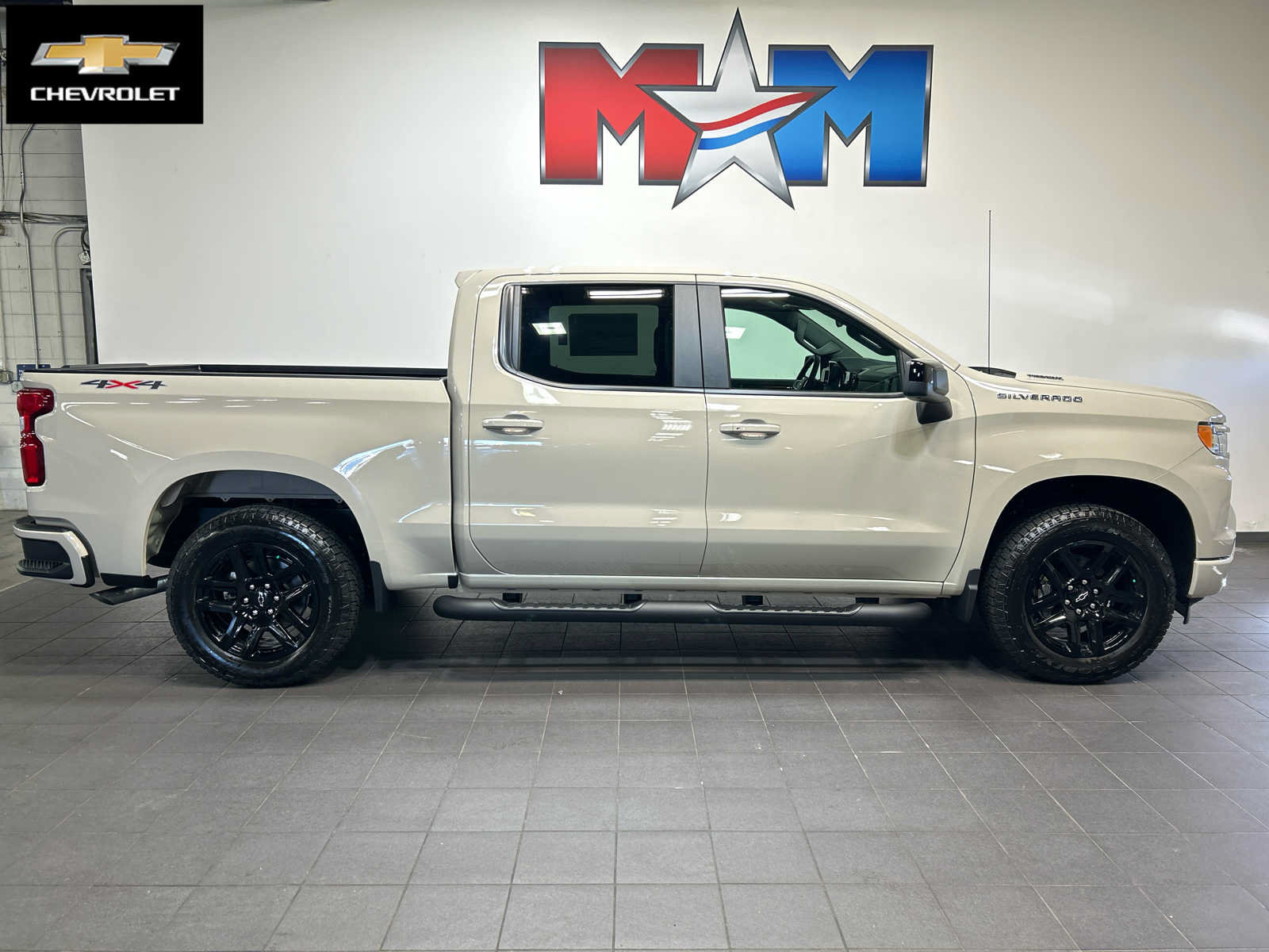 New 2026 Chevrolet Silverado 1500 RST w/ RST Select Package AWD/4WD image 1